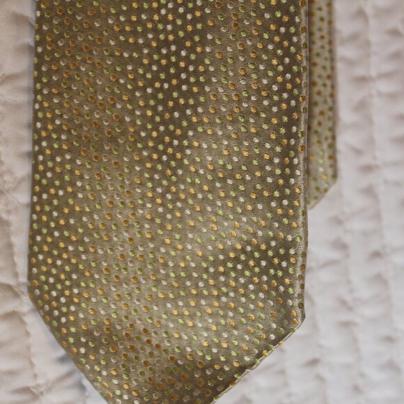 Banana Republic Elegant Silk Men's TIE Shiny Gold Yellow Dots - Picture 1 of 7